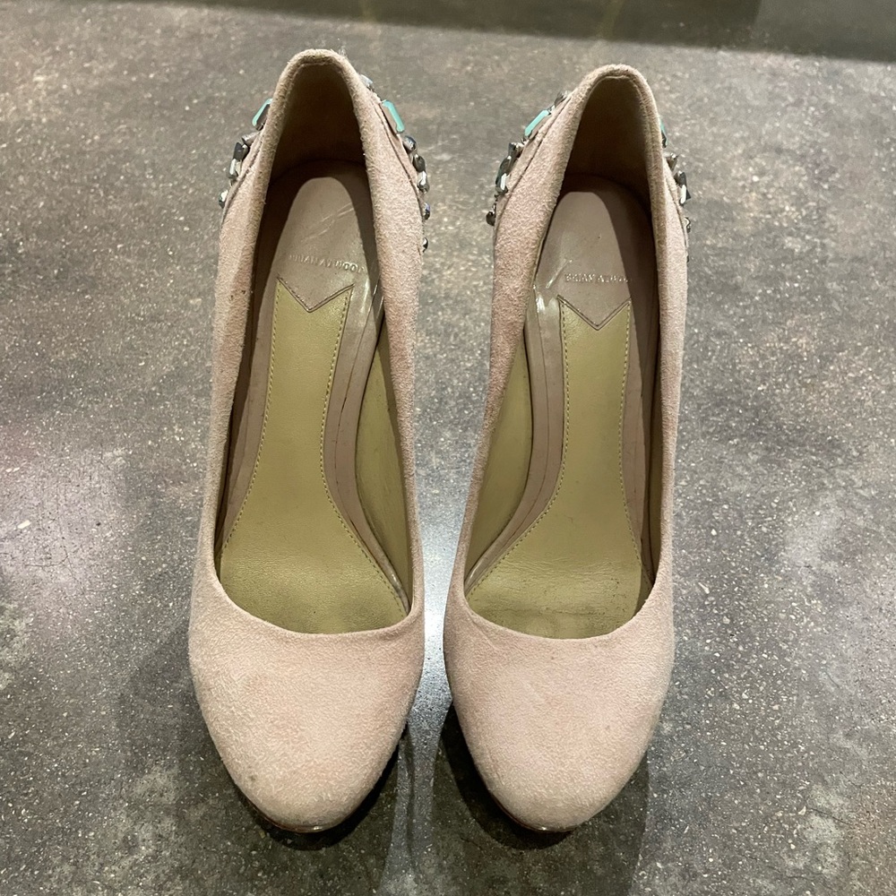 B atwood pink velvet high herls. Size 5.5